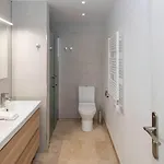 Apartment With Pool And Barbecue In The Center *