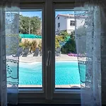 Apartment With Pool And Barbecue In The Center *