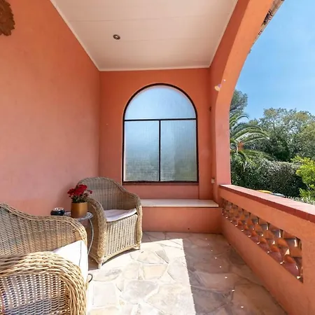 With Pool And Barbecue In The Center Saint-Raphael (Var)